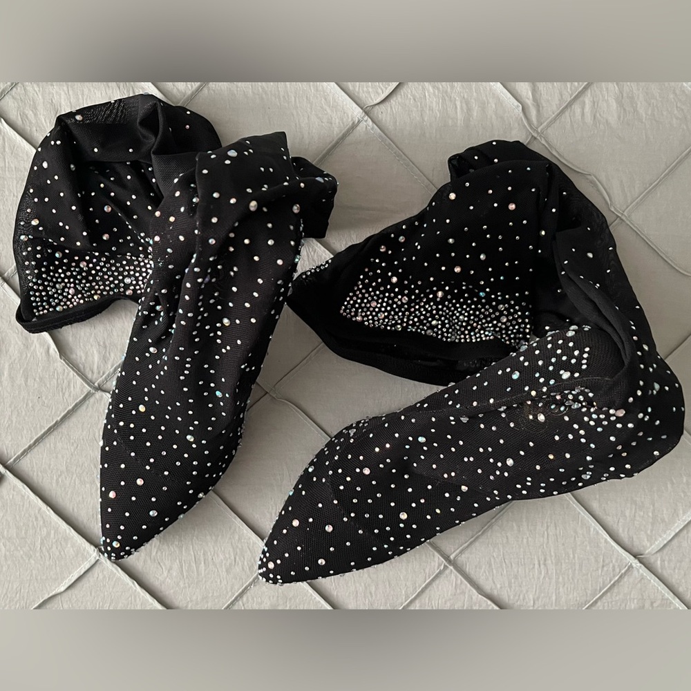 Elegant Black Heeled Boots with Rhinestone Detailing